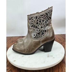 Corral‎ Boots Festival Boho Western Round Toe Cut Out Boots